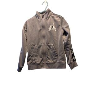 Air Jordan Gray Athletic jacket‎ Size 4T